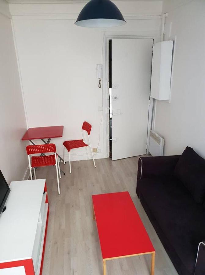 Cute And Quiet Appartment In Montmartre Paris Exterior foto